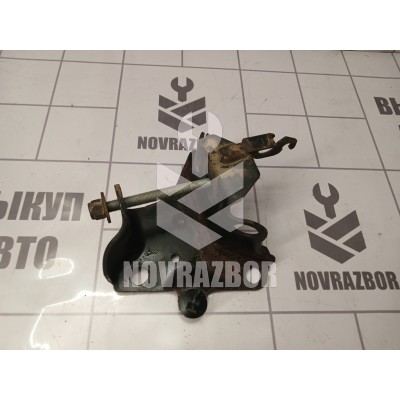 Кронштейн задней балки Renault Megane 3 09-16