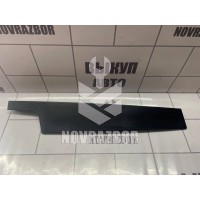 Накладка двери передней левой Renault Megane 3 09-16