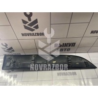 Молдинг задней левой двери Renault Megane 3 09-16