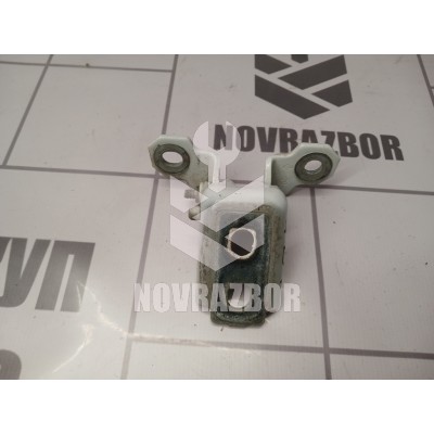 Петля двери передней левой верхняя Renault Megane 3 09-16 Петля двери передней левой верхняя Renault Megane 3 09-16