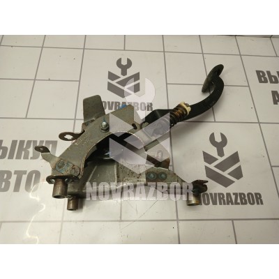 Педаль сцепления Renault Megane 3 09-16 Педаль сцепления Renault Megane 3 09-16