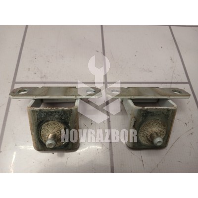Петля двери багажника Renault Megane 3 09-16 Петля двери багажника Renault Megane 3 09-16