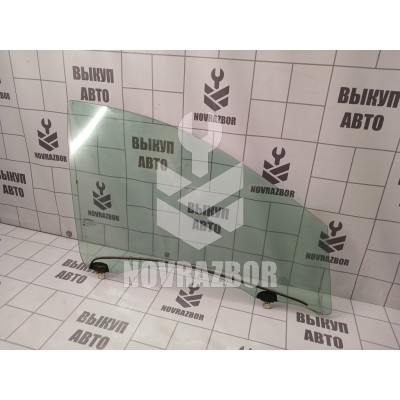 Стекло двери передней правой Renault Megane 3 09-16