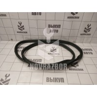 Уплотнитель Renault Megane 3 09-16