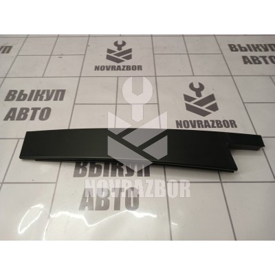 Накладка двери задней левой Renault Megane 3 09-16 Накладка двери задней левой Renault Megane 3 09-16