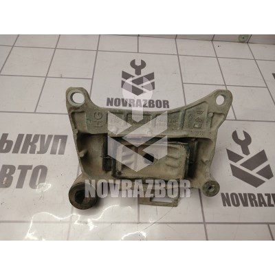 Опора двигателя Renault Megane 3 09-16