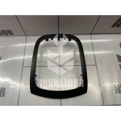 Накладка (кузов внутри) Renault Megane 3 09-16