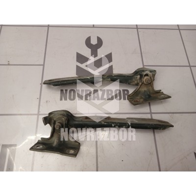 Петля капота Audi 80 90 B3 86-91 Петля капота Audi 80 90 B3 86-91