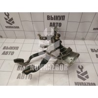 Блок педалей Audi 80  90  B3  86-91