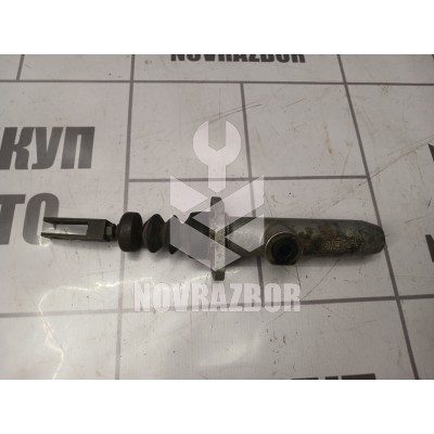 Цилиндр сцепления главный Audi 80 90 B3 86-91 Цилиндр сцепления главный Audi 80 90 B3 86-91