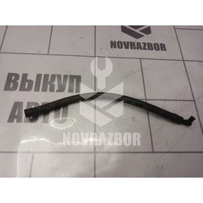 Шланг Audi 80 90 B3 86-91 Шланг Audi 80 90 B3 86-91
