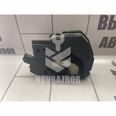 Замок двери задней правой Renault Megane 3 09-16