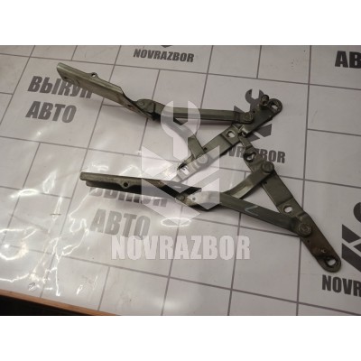 Петля крышки багажника Audi 80 90 B3 86-91 Петля крышки багажника Audi 80 90 B3 86-91