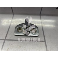 Ответная часть замка двери Renault Megane 3 09-16