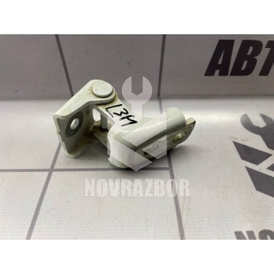 Петля двери Renault Megane 3 09-16 Петля двери Renault Megane 3 09-16