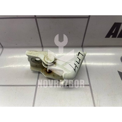 Петля двери Renault Megane 3 09-16 Петля двери Renault Megane 3 09-16