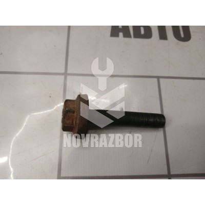 Болт Audi 80 90 B3 86-91 Болт Audi 80 90 B3 86-91