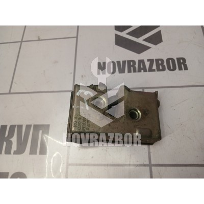 Замок двери задней левой Audi 80 90 B3 86-91 Замок двери задней левой Audi 80 90 B3 86-91