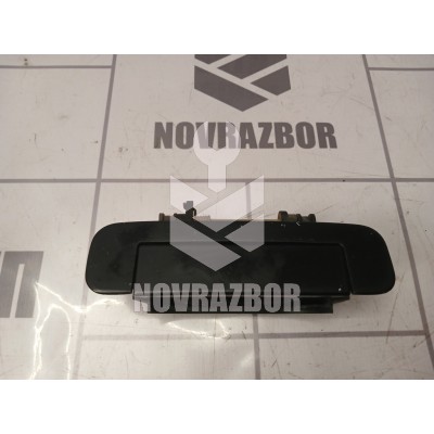 Ручка двери задней наружная правая Audi 80 90 B3 86-91 Ручка двери задней наружная правая Audi 80 90 B3 86-91