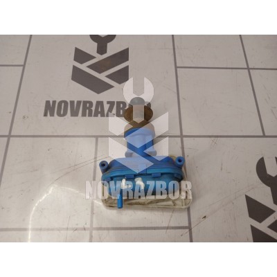 Активатор замка двери Audi 80 90 B3 86-91 Активатор замка двери Audi 80 90 B3 86-91