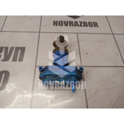 Активатор замка двери Audi 80 90 B3 86-91 Активатор замка двери Audi 80 90 B3 86-91