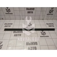 Уплотнитель стекла двери Mitsubishi Lancer 10 CX CY 07-17