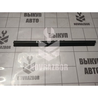 Уплотнитель стекла двери Mitsubishi Lancer 10 CX CY 07-17 Уплотнитель стекла двери Mitsubishi Lancer 10 CX CY 07-17