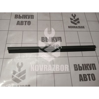 Уплотнитель стекла двери Mitsubishi Lancer 10 CX CY 07-17 Уплотнитель стекла двери Mitsubishi Lancer 10 CX CY 07-17