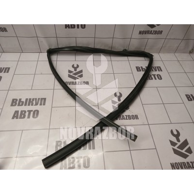 Уплотнитель стекла двери Mitsubishi Lancer 10 CX CY 07-17 Уплотнитель стекла двери Mitsubishi Lancer 10 CX CY 07-17