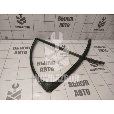 Уплотнитель стекла двери Mitsubishi Lancer 10 CX CY 07-17 Уплотнитель стекла двери Mitsubishi Lancer 10 CX CY 07-17