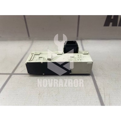 Часы Renault Megane 3 09-16