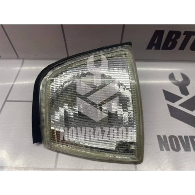 Указатель поворота левый белый Audi 80 90 B3 86-91 Указатель поворота левый белый Audi 80 90 B3 86-91