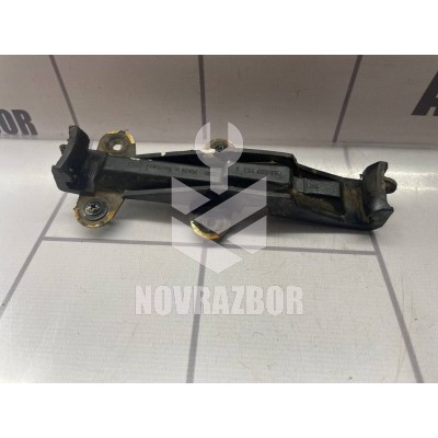 Кронштейн заднего бампера Audi 80  90  B3  86-91