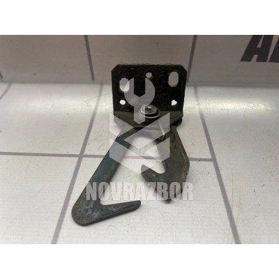 Замок капота Audi 80 90 B3 86-91 Замок капота Audi 80 90 B3 86-91