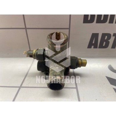 Фланец / тройник Audi 80  90  B3  86-91