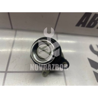 Вставка замка багажника Audi 80 90 B3 86-91 Вставка замка багажника Audi 80 90 B3 86-91