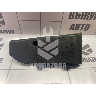 Накладка (кузов внутри) Mitsubishi Lancer 10 CX  CY 07-17