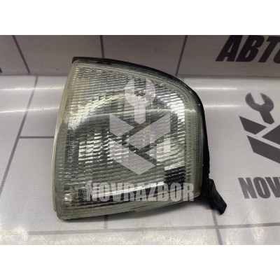 Указатель поворота правый белый Audi 80 90 B3 86-91 Указатель поворота правый белый Audi 80 90 B3 86-91