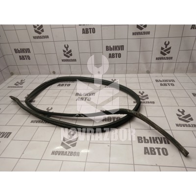 Уплотнитель Renault Logan 2005-2014 Уплотнитель Renault Logan 2005-2014