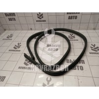 Уплотнитель Renault Logan 2005-2014