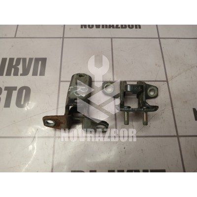 Петля двери Mitsubishi Lancer 10 CX  CY 07-17