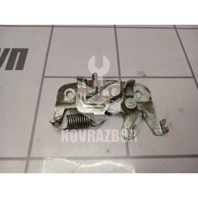 Ответная часть замка багажника Mitsubishi Lancer 10 CX  CY 07-17