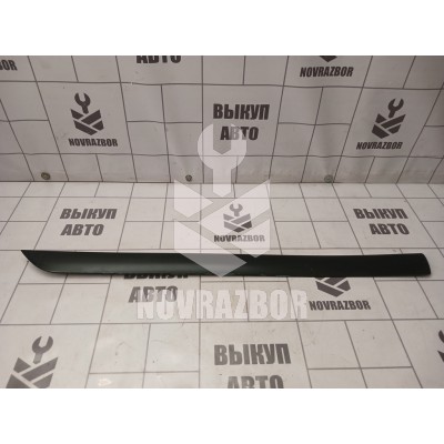 Молдинг передней левой двери Ford Focus 1 1998-2004 Молдинг передней левой двери Ford Focus 1 1998-2004