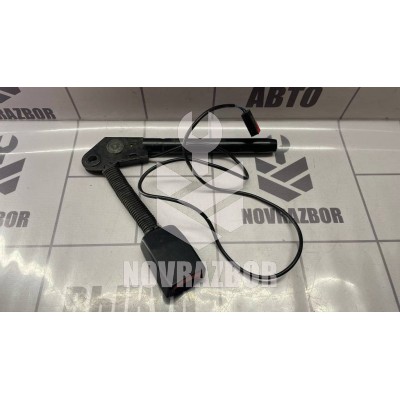 Ответная часть ремня безопасности Ford Focus 1 1998-2004 Ответная часть ремня безопасности Ford Focus 1 1998-2004