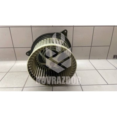 Моторчик печки Ford Focus 1 1998-2004 Моторчик печки Ford Focus 1 1998-2004