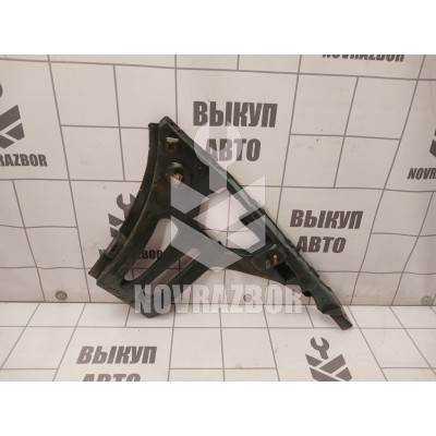 Направляющая заднего бампера правая Ford Focus 1 1998-2004 Направляющая заднего бампера правая Ford Focus 1 1998-2004