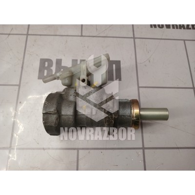 Цилиндр тормозной главный Ford Focus 1 1998-2004 Цилиндр тормозной главный Ford Focus 1 1998-2004