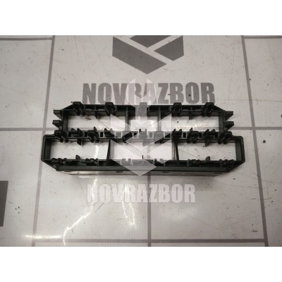 Кронштейн (сопут. товар) Audi A6 (C4) 1994-1997