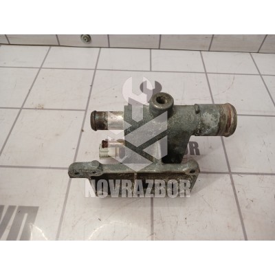 Фланец двигателя системы охлаждения Ford Focus 2 05-08 Фланец двигателя системы охлаждения Ford Focus 2 05-08