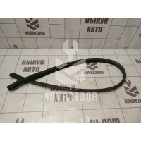 Уплотнитель капота Ford Focus 2 05-08